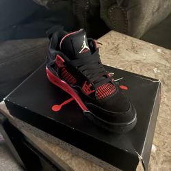 Jordan 4 