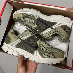 Vomero 5 Size 11 