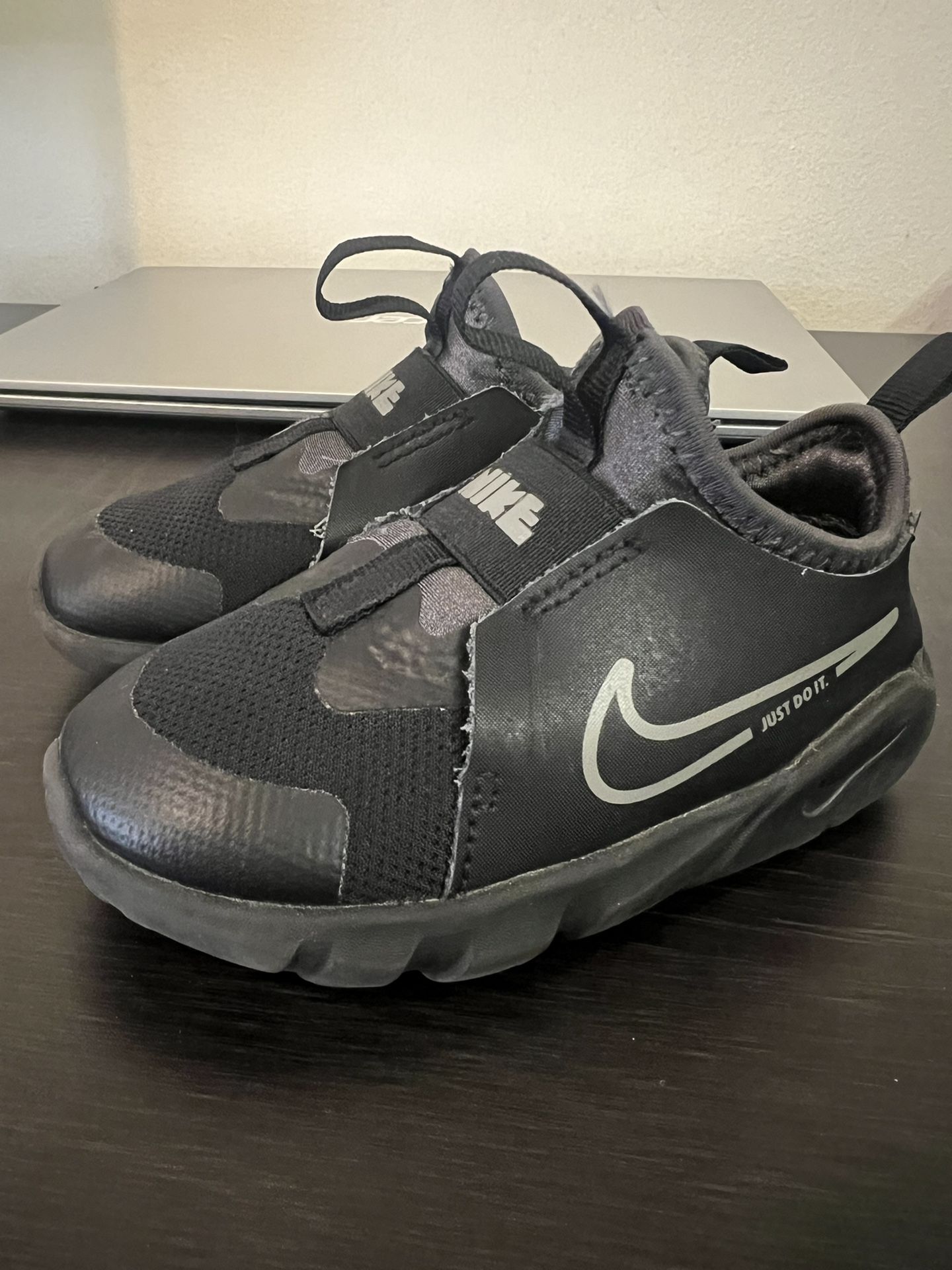 Toddler Nike Slip In . 8C