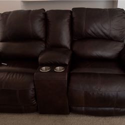 Recliner Couch Set with a Table