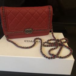 authentic Chanel Crossbody. Very Rare. 