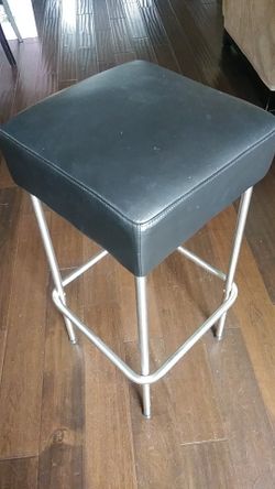Bar stool