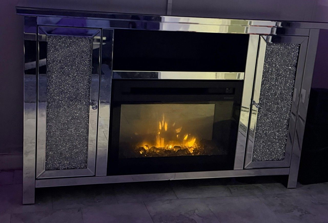 ELECTRIC FIREPLACE