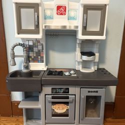 Play kitchen