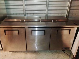 True 72" Commercial Sandwich / Salad Prep Table (TSSU-72-18) - 115V