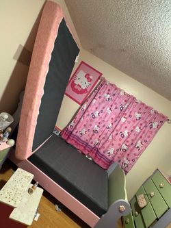 Girls Twin bed w/box spring and mattress Dresser W/6 Drawers and Desk w/stool