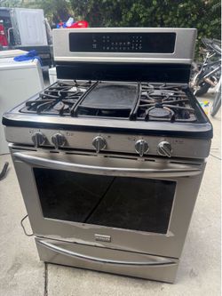 Stove and oven