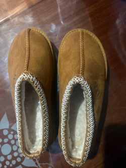 Ugg Slides Size 7