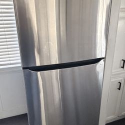 LG Refrigerator 