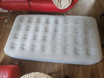 Areobed air mattress with motor