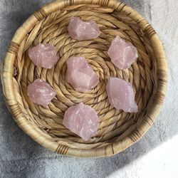 High Quality Raw Rose Quartz Crystal Peice Great For Gift And Bag This Valentines Day