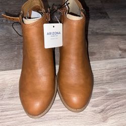 ARIZONA CO. Brown Boots, Size 8.5 