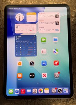 Apple iPad Pro 11-inch M4 256GB Wi-Fi Space Black Unlocked 84% Battery