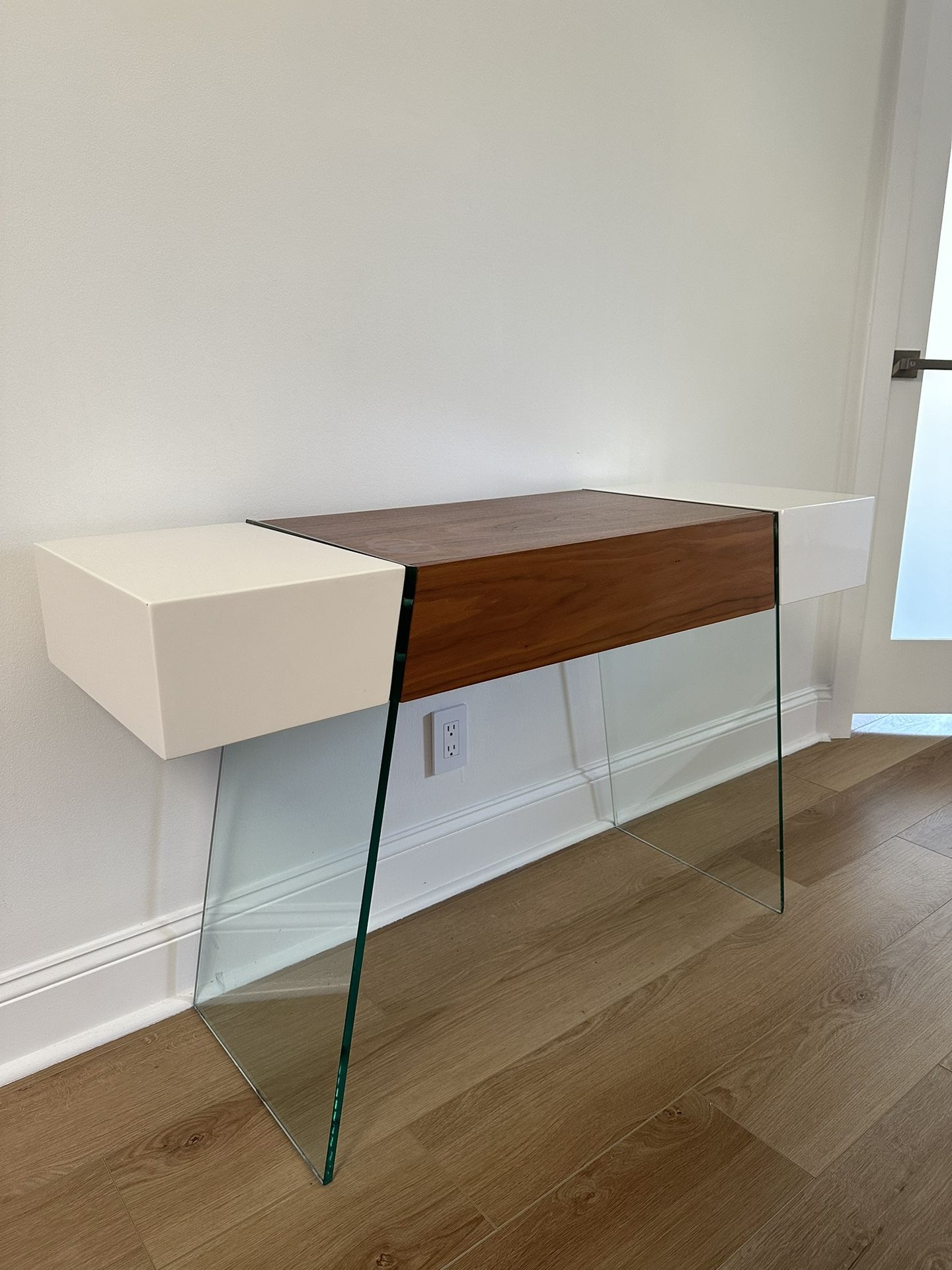 Console Table White Walnut Wood Modern