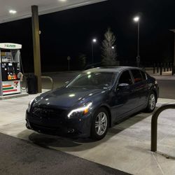 2012 Infiniti G25