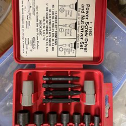Screwdriver and nut driver set