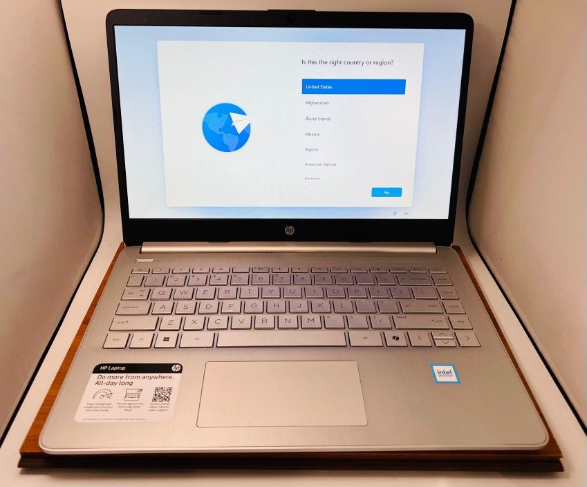 HP LAPTOP 14-DQ6011DX 2025 Intel N150 4GB DDR5 128GB SSD WINDOWS 11