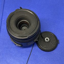Nikon AF-S DX Micro-NIKKOR 40mm f/2.8G Close-up Lens