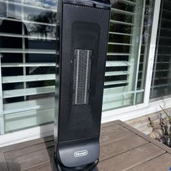 DeLonghi 1500 -Watt Ceramic Tower Indoor Electric Space Heater with Thermostat with Remote
