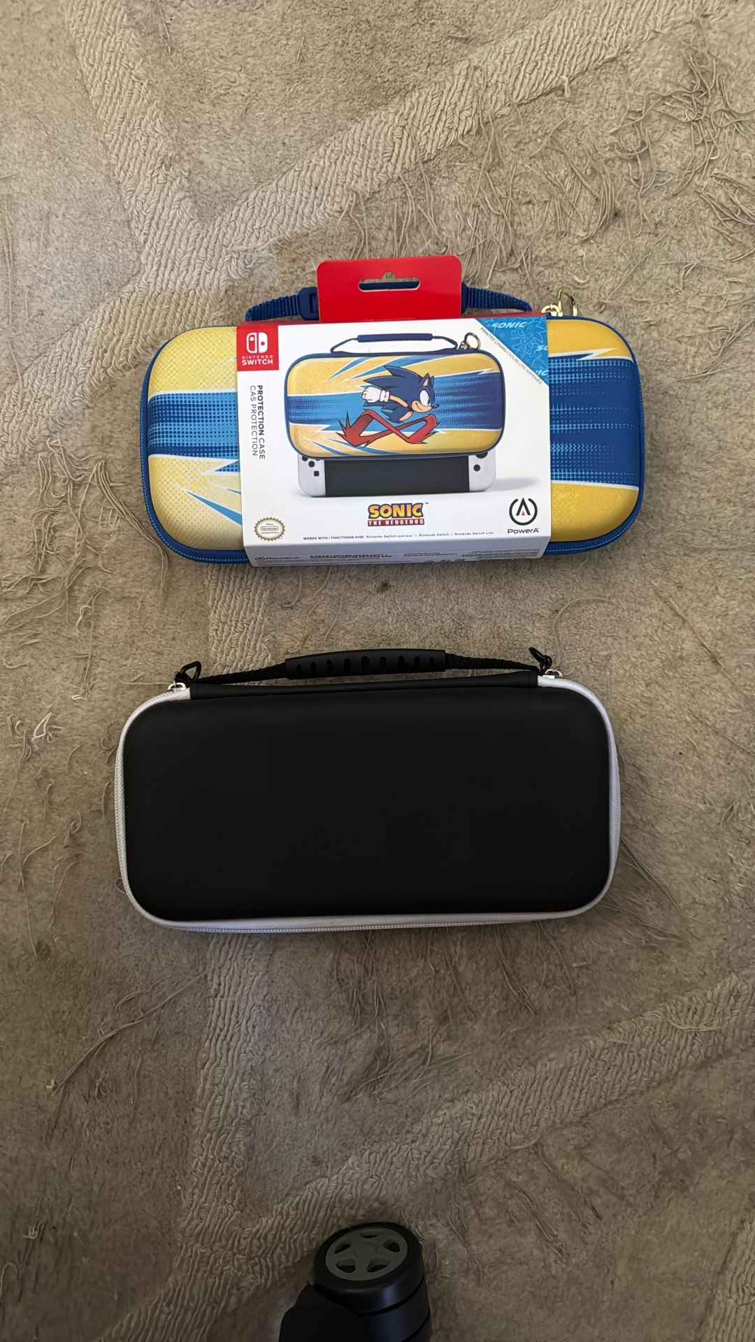 2 Nintendo Switch Cases