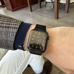 Apple 15  Watch 1,000.00 Sale 500 Or Best Offer