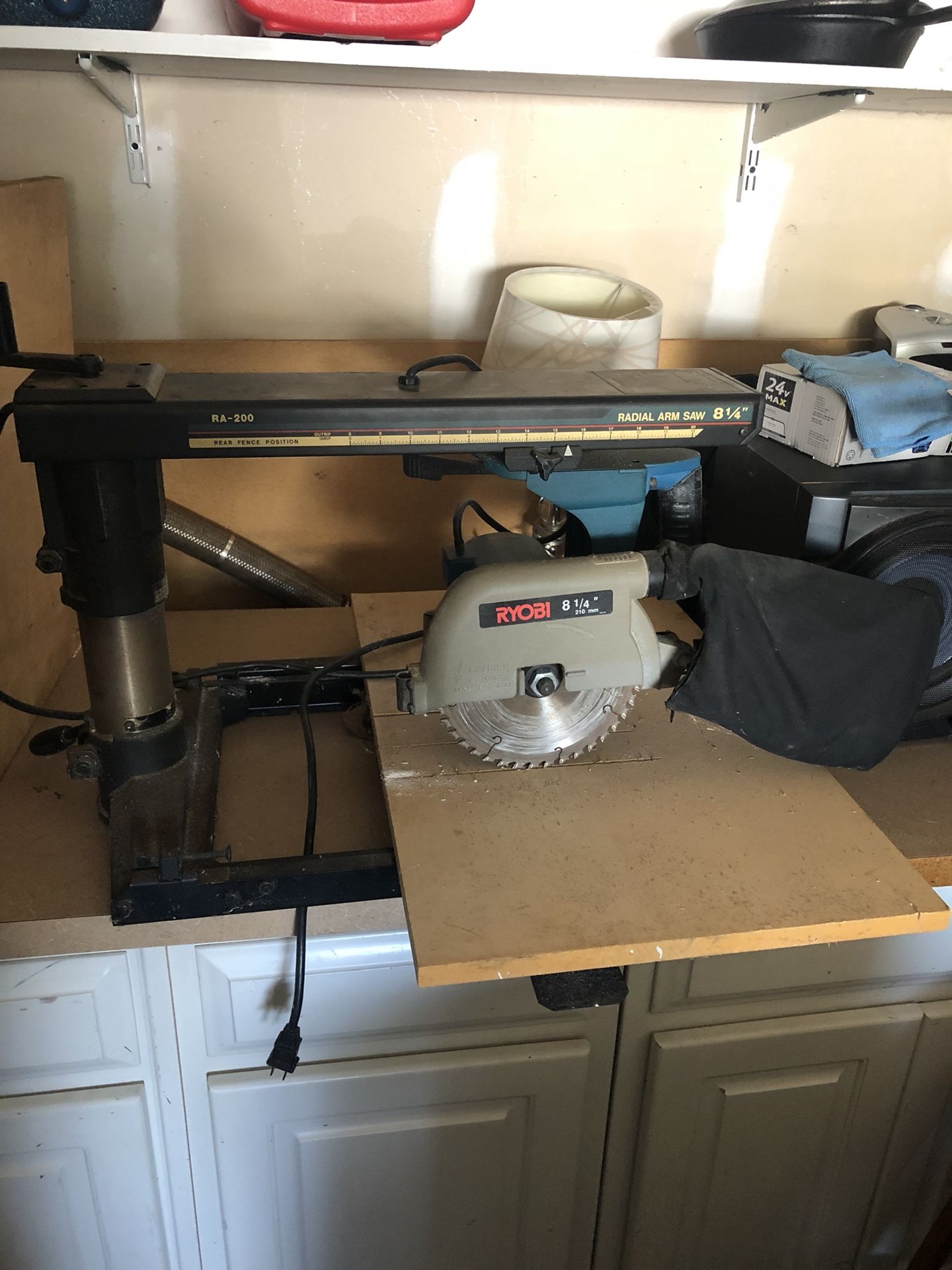 Ryobi 8 1/4 inch radial arm saw