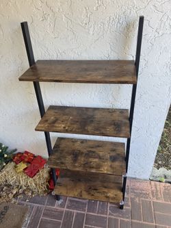 4 Tier Leaning Shelf 