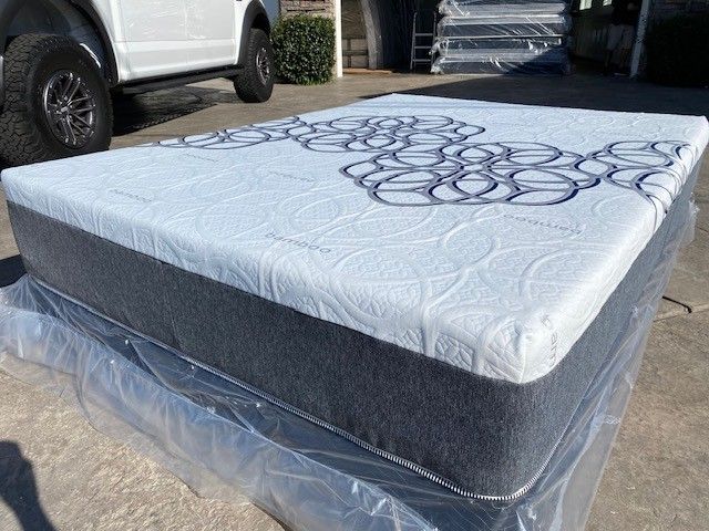 Cal King Organic Hybrid Cool Gel Memory Foam Mattress!