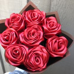 Eternal Red Roses 🌹 
