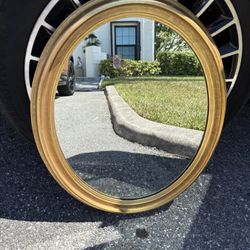 Beautiful Gold Wooden Oval Wall Mirror About 24 X 19.  Great In Any Room, Hall Or Bathroom.  Antique Vintage French Italian Victorian Shabby Chic Wood