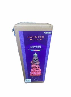 Haunted Living 3 ft Lighted Skull Stack Color Changing Halloween Home Decor New