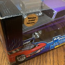 Muscle Machines 70 Cuda 1:18スケール 新品未開封 Muscle Machines 1/18 Scale Model 71165 - 1970 Plymouth Cuda