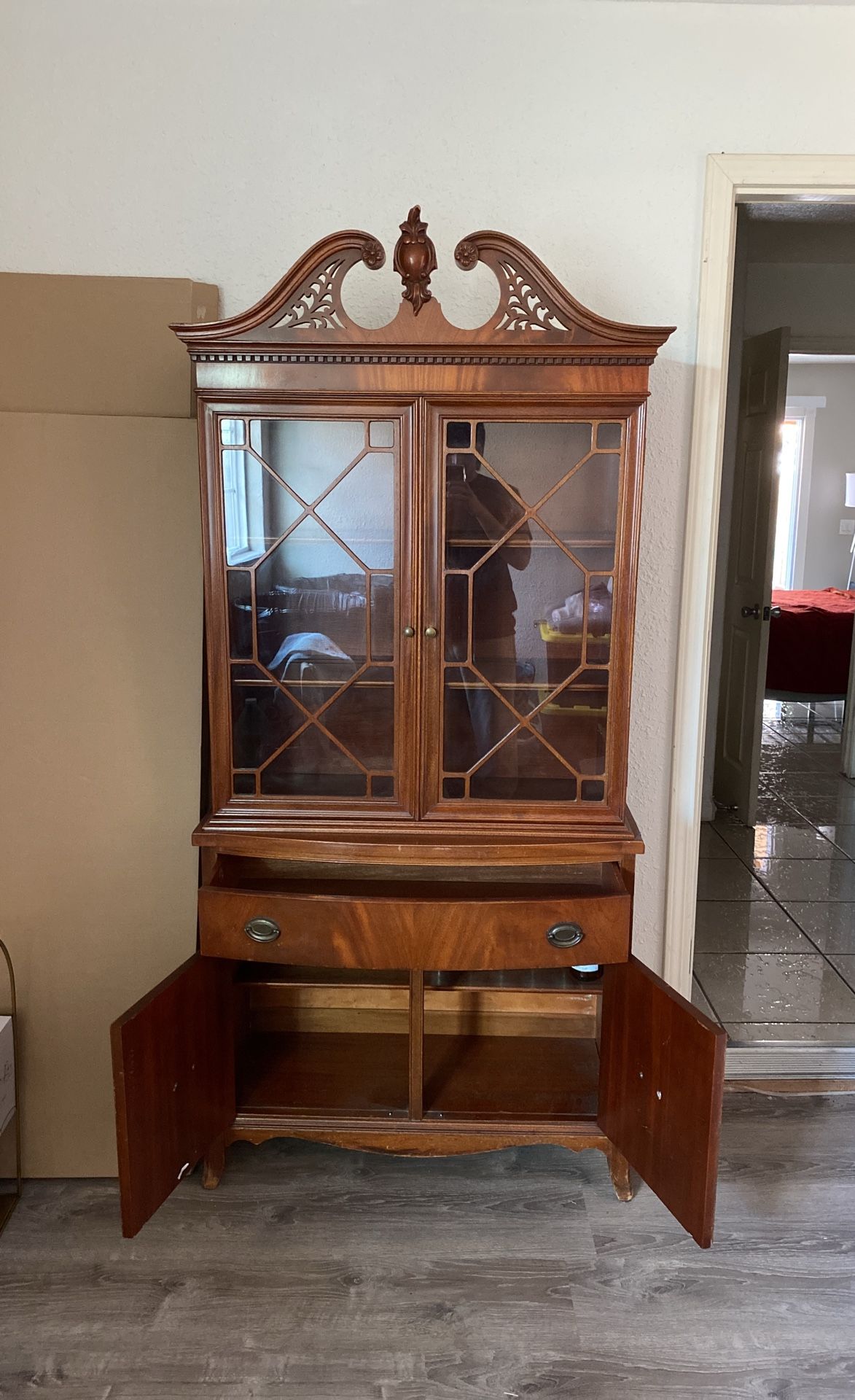 China Ware Display Cabinet 