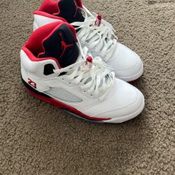 Jordan 5 Fire Red Size 9 2025