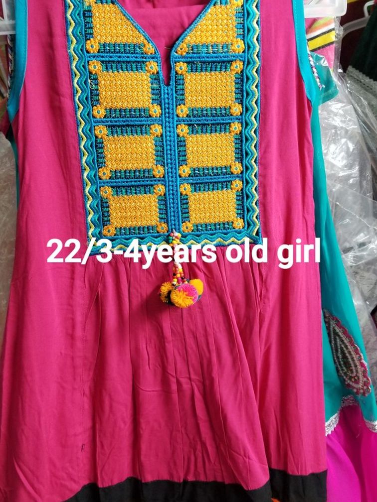 Girls Dress Size22/ 3-4 Yers Old