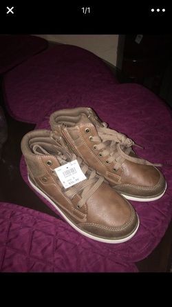 Brand new boots size 13