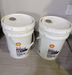 NEW Sealed Shell Rotella T4 Triple Protection 15W-40 Motor Oil 5 Gallon Pail