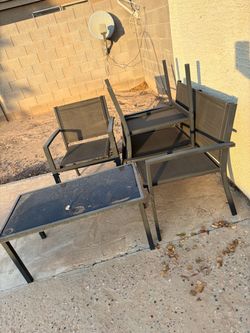 Outdoor Patio Table and Chairs Set