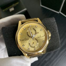 Invicta Men’s Gold Watch 44mm – Vintage Chronograph Style (New)
