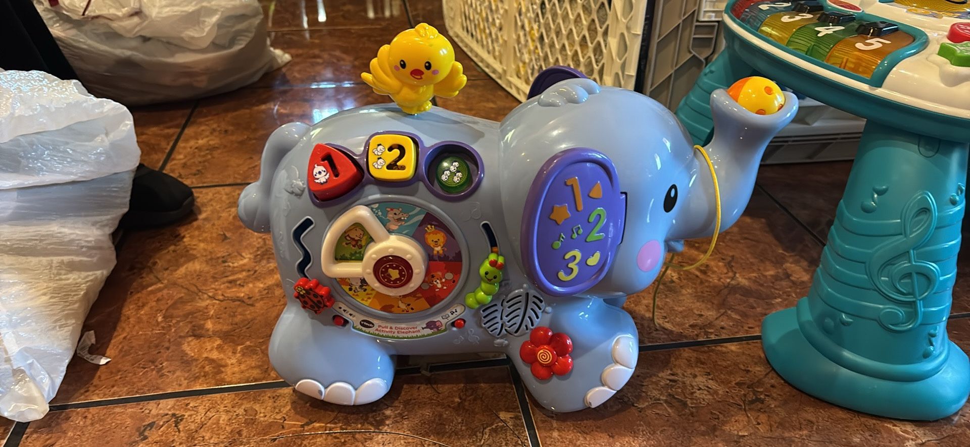 Pull And Discovery Elephant Baby’s Toy