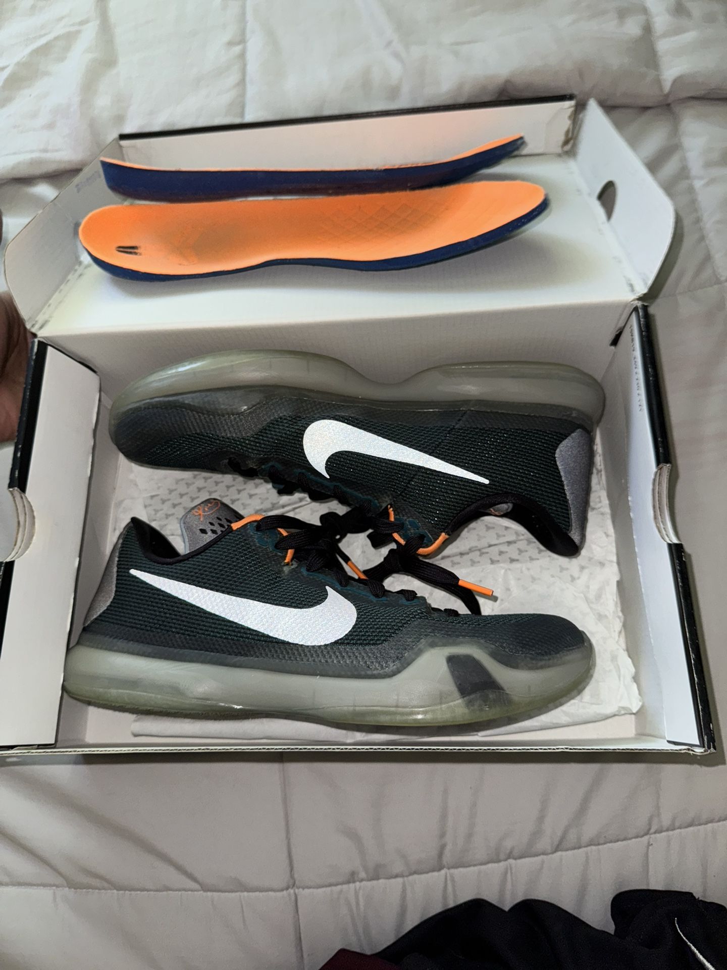 Kobe 10