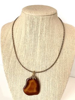 Silver 925 stamped necklace with agate quartz stone pendant