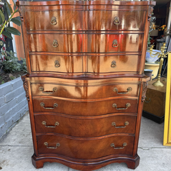Antique solid wood, deep, deep, beautiful drawers Dresser
