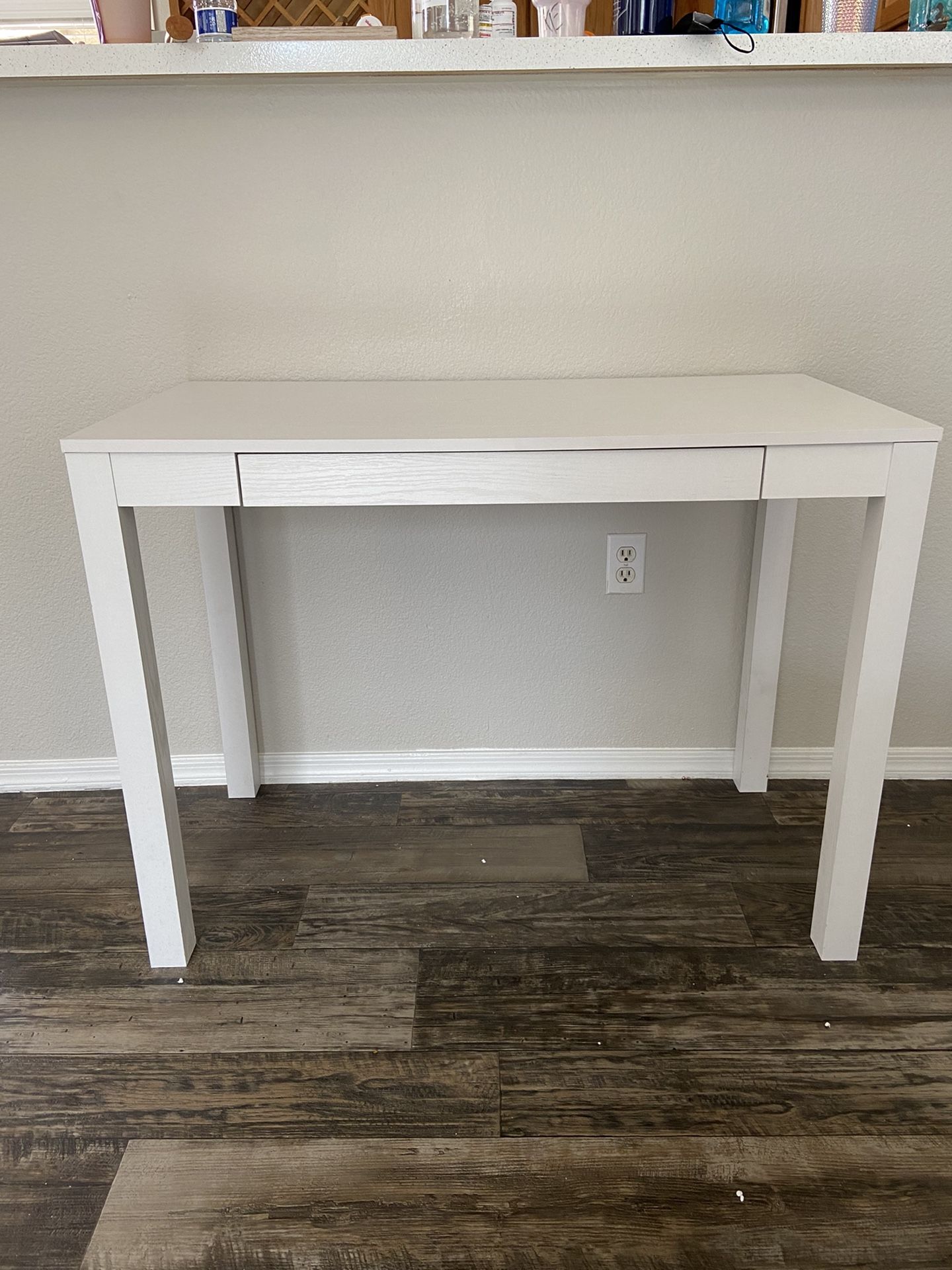 White Desk