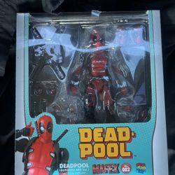 Mafex Deadpool 