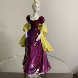 Royal Doultan Loretta Figurine Bone China Made In England1965 H. N. 2337