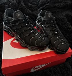 New Nike Air Vapor Max Shoe Size 8