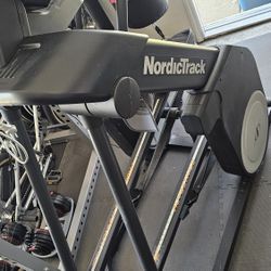 NordicTrack Autostride Elliptical Stepper