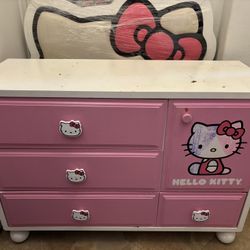 Hello Kitty Bedroom Set