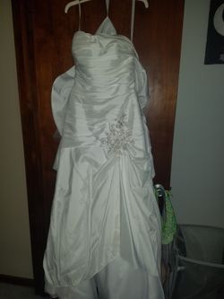 Wedding dress
